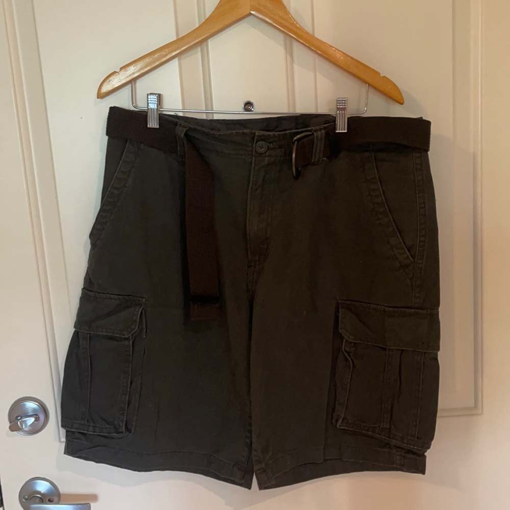 Men’s Size 34 Gray Cargo Shorts